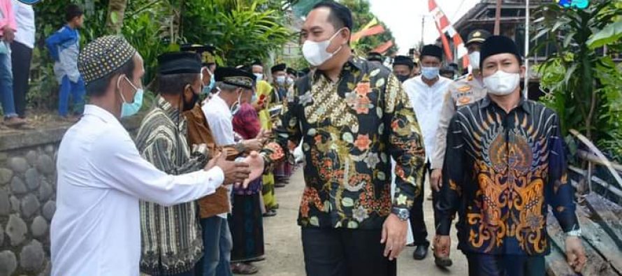 BUPATI POPO HADIRI PERESMIAN MASJID ISTIQOMAH DESA NAGAR AGUNG KECAMATAN BUAY RUNJUNG.