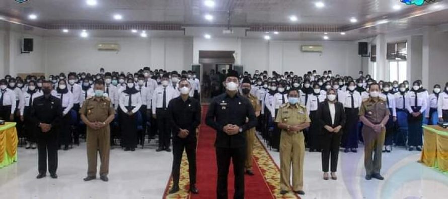 BUPATI OKU SELATAN LANTIK 188 PEGAWAI PEMERINTAH DENGAN PERJANJIAN KERJA DI LINGKUNGAN PEMKAB OKU SELATAN