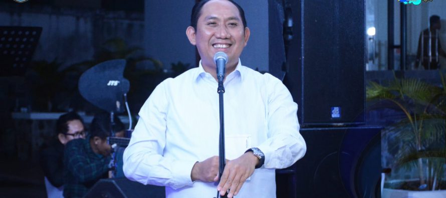 BUPATI POPO ALI TANDATANGANI PRASASTI GRAHA SERASAN SEANDANAN DAN PLAZA KULINER DANAU RANAU