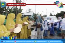 KEPALA BAGIAN KESRA SETDA OKU SELATAN, HADIRI PENGAJIAN AKBAR DAN PELANTIKAN BKMT KECAMATAN SIMPANG.