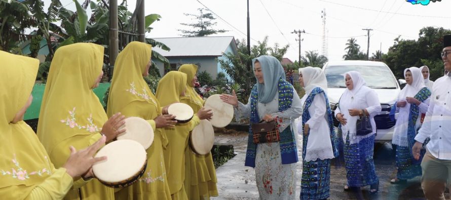 KEPALA BAGIAN KESRA SETDA OKU SELATAN, HADIRI PENGAJIAN AKBAR DAN PELANTIKAN BKMT KECAMATAN SIMPANG.