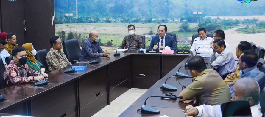 PEMKAB OKU SELATAN JADIKAN HASIL PEMERIKSAAN BPK UNTUK EVALUASI DAN TINGKATKAN KINERJA PENGELOLAAN KEUANGAN DAERAH