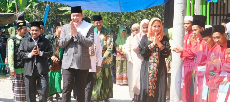 WAKIL BUPATI OKU SELATAN HADIRI PENGAJIAN TRIWULAN MUSLIMAT NU DAN PELANTIKAN PAC DI DESA SRI MENANTI