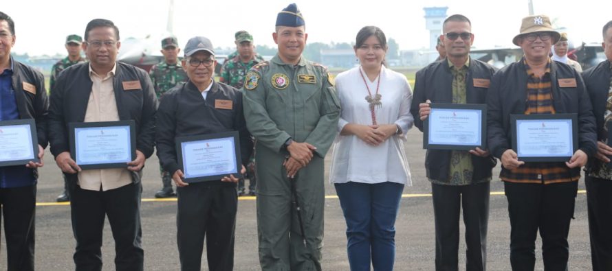 WAKILI BUPATI, SEKDA OKU SELATAN HADIRI OPEN BASE DAN PENYEMATAN WING TERBANG DI LANUD SRI MULYONO HERLAMBANG PALEMBANG