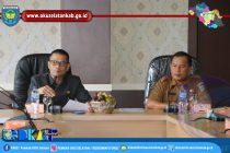 SEKDA PIMPIN RAPAT PEMBAHASAN DANA HIBAH KEPADA KPU DAN BAWASLU TAHUN ANGGARAN 2023-2024