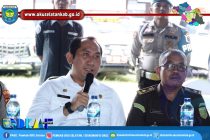 PEDULI KORBAN BENCANA BANJIR, BUPATI OKU SELATAN SERAH TERIMA BANTUAN UNTUK KORBAN TERDAMPAK BENCANA