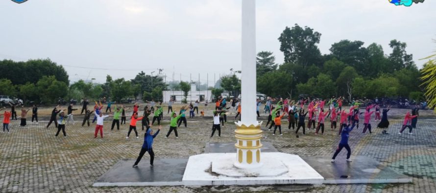 JAGA KEBUGARAN AGAR DAPAT BEKERJA SECARA MAKSIMAL, PEMKAB OKU SELATAN KEMBALI GELAR SENAM SEHAT BERSAMA