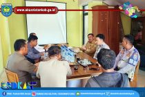 MENINJAU LOKASI PERSIAPAN JALAN SANTAI DAN SENAM BERSAMA DALAM RANGKA PERINGATAN HUT RI KE-78 TAHUN 2023.