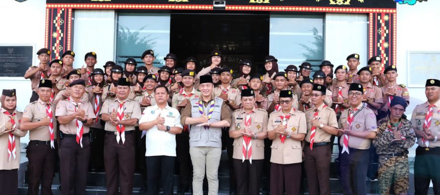WAKIL BUPATI OKU SELATAN LEPAS 32 PESERTA KONTINGEN KWARCAB GERAKAN PRAMUKA OKU SELATAN DALAM RAIMUNA NASIONAL XII TAHUN 2023