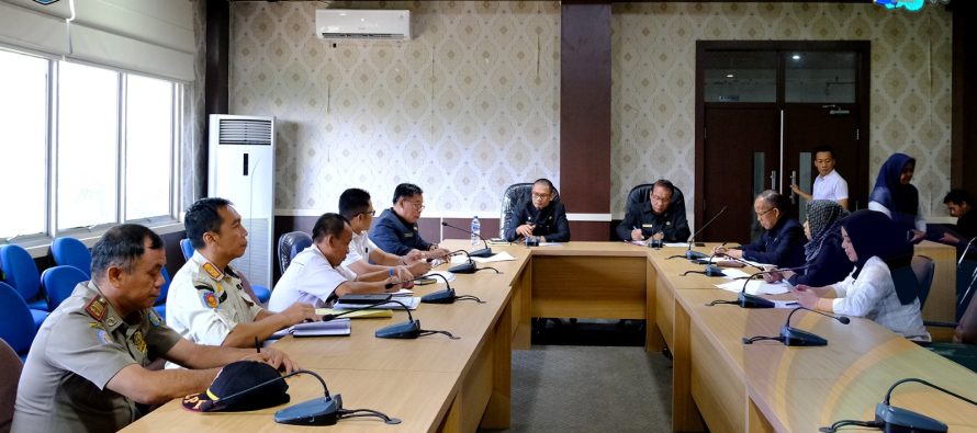 SEKDA PIMPIN RAPAT KOORDINASI OPTIMALISASI IZIN USAHA, PAJAK DAN RETRIBUSI DAERAH OKU SELATAN