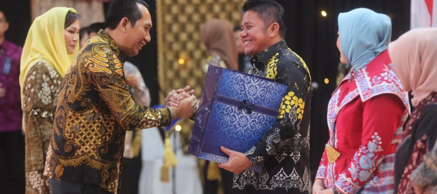 BUPATI OKU SELATAN HADIRI PENYERAHAN MEMORI JABATAN GUBERNUR DAN WAGUB SUMSEL PERIODE 2018-2023 KEPADA PJ GUBERNUR SUMSEL