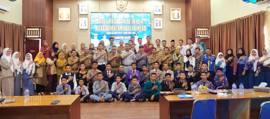 KEPALA DINAS PENDIDIKAN OKU SELATAN HADIRI APEL PELAJAR PELOPOR KESELAMATAN BERLALULINTAS.