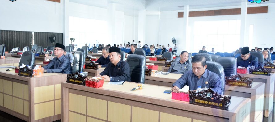 BUPATI SAMPAIKAN JAWABAN ATAS PANDANGAN UMUM FRAKSI- FRAKSI PADA RAPAT PARIPURNA DPRD KABUPATEN OKU SELATAN