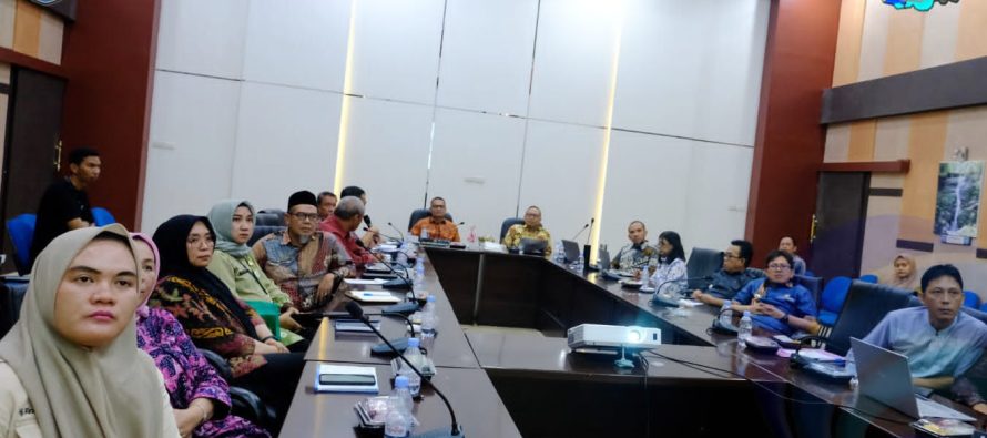 SEKDA IKUTI PEMANTAUAN LAYANAN PUBLIK SEKTOR PERIZINAN DAN CATATAN SIPIL DI PEMKAB OKU SELATAN