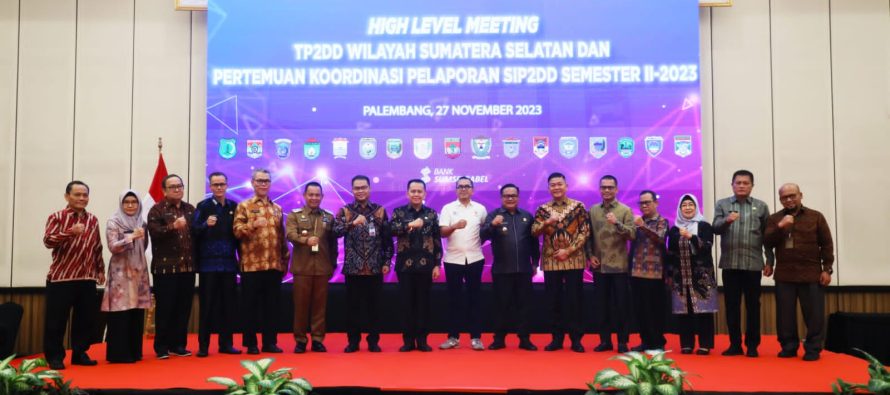 SEKDA OKU SELATAN HADIRI HIGH LEVEL MEETING TP2DD DAN RAKOR IMPLEMENTASI ELEKTRONOFIKASI TRANSAKSI PEMDA SE-PROV.SUMSEL