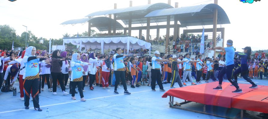 PEMKAB OKU SELATAN GELAR JALAN SEHAT DAN SENAM BERSAMA DALAM RANGKA PERINGATAN HUT KE-20 KABUPATEN OKU SELATAN.