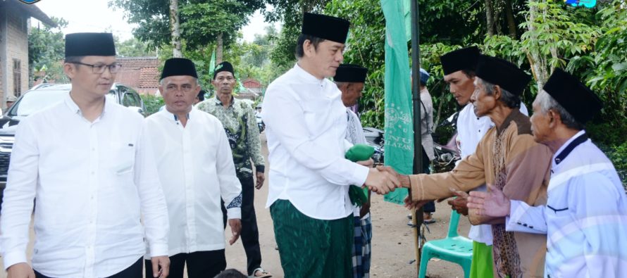 WAKIL BUPATI H. SHOLEHIEN ABUASIR HADIRI FESTIVAL SANTRI KE-1 PONDOK PESANTREN AL-FALAH SIPATUHU SEKALIGUS PELANTIKAN MAJELIS WAKIL CABANG II (MWC II) KECAMATAN BANDING AGUNG
