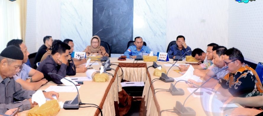 RAPAT BANMUS DPRD OKU SELATAN MASA PERSIDANGAN 2023- 2024, DALAM RANGKA MEMBAHAS JADWAL PARIPURNA PEMBAHASAN LKPJ KEPALA DAERAH.