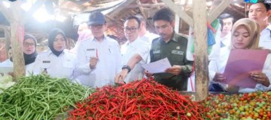 PEMERINTAH KABUPATEN OKU SELATAN MELALUI BIDANG PEREKONOMIAN DAN SDA, PANTAU HARGA DAN KETERSEDIAAN BAHAN POKOK JELANG HARI RAYA IDUL FITRI 1445 H.
