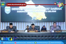 WAKIL BUPATI SHOLEHIEN ABUASIR HADIRI RAPAT PARIPURNA YANG AGENDAKAN MENDENGARKAN LAPORAN PANSUS TERHADAP LKPJ KEPALA DAERAH TAHUN 2023