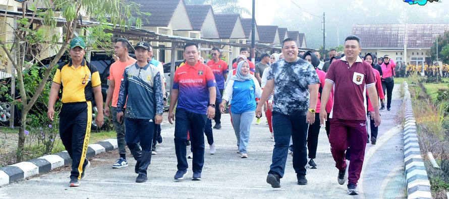 POLRES OKU SELATAN GELAR OLAHRAGA BERSAMA DALAM RANGKA MENYEMARAKAN HUT BHAYANGKARA KE- 78 TAHUN.