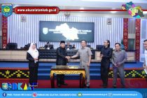 DPRD SETUJUI RAPERDA PERTANGGUNGJAWABAN PELAKSANAAN APBD KABUPATEN OKU SELATAN TAHUN ANGGARAN 2023 DAN RAPERDA TENTANG RPJPD KABUPATEN OKU SELATAN TAHUN 2025-2045