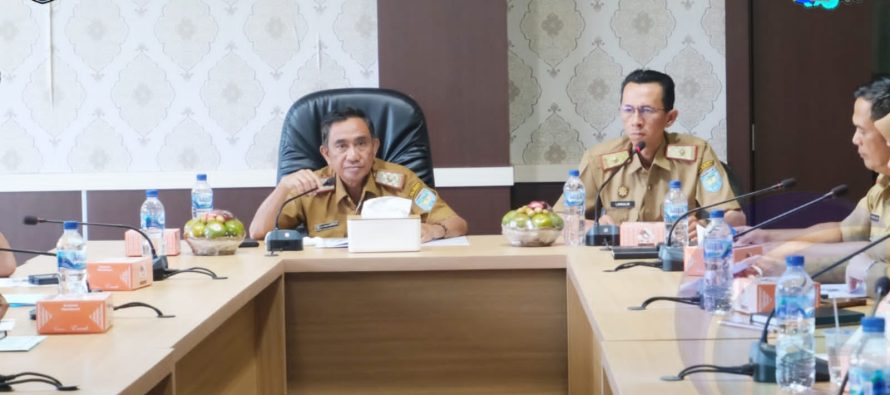 TINGKATKAN PENDAPATAN ASLI DAERAH, PEMKAB OKU SELATAN GELAR RAPAT KOORDINASI PEMBAHASAN RETRIBUSI JASA USAHA PEMANFAATAN ASET DAERAH SEWA LAHAN UNTUK USAHA DI LAHAN PEMERINTAH DAERAH.