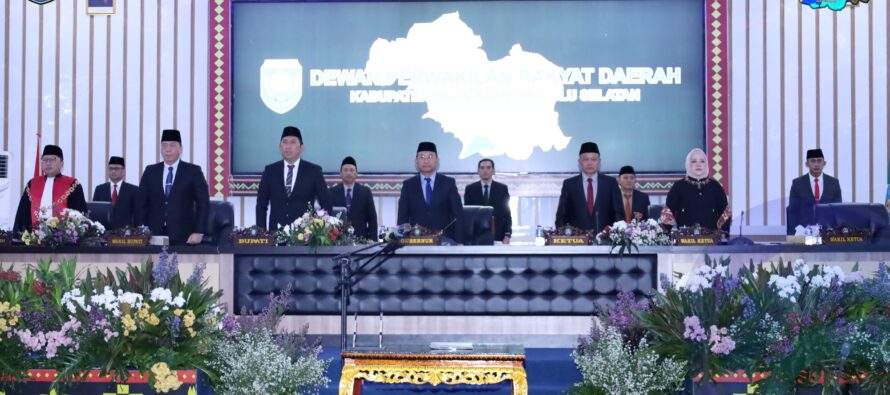 BUPATI POPO ALI HADIRI RAPAT PARIPURNA PELANTIKAN PIMPINAN DPRD KABUPATEN OKU SELATAN PERIODE 2024-2029
