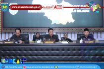BUPATI OKU SELATAN SAMPAIKAN JAWABAN TERHADAP PANDANGAN UMUM 7 FRAKSI DALAM RANGKA MEMBAHAS DAN MENELITI RAPERDA TENTANG APBD TAHUN ANGGARAN 2025 DAN RANCANGAN PERATURAN DAERAH TENTANG PENYERTAAN MODAL PEMERINTAH DAERAH KEPADA BANK SUMSEL BABEL
