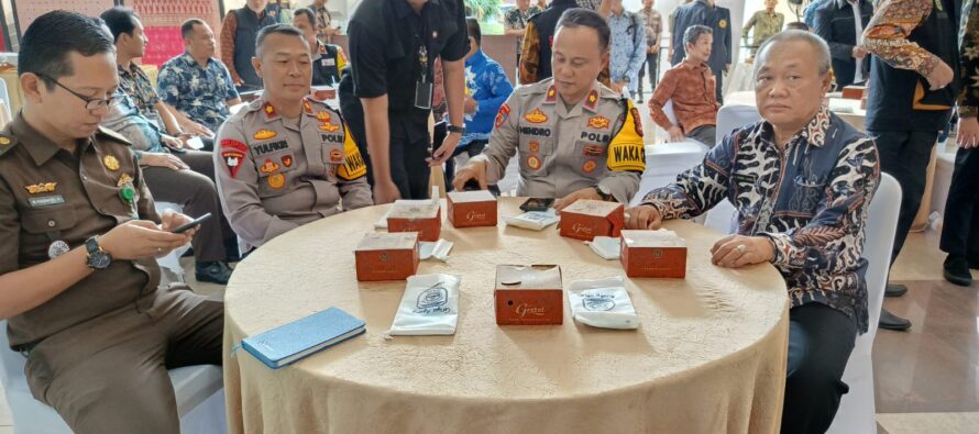 PEMKAB OKU SELATAN HADIRI RAKOR SATGAS SABER PUNGLI BERSAMA PEMERINTAH PROVINSI SUMSEL.