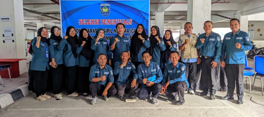 PASTIKAN PELAKSANAAN BERJALAN LANCAR DAN TERTIB, SEKDA OKU SELATAN TINJAU LOKASI SELEKSI PPPK TAHUN 2024.