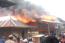 ATAS NAMA PEMERINTAH KABUPATEN OKU SELATAN BUPATI H. POPO ALI MARTOPO TURUT BERDUKA CITA ATAS MUSIBAH KEBAKARAN YANG TERJADI DI KECAMATAN SINDANG DANAU OKU SELATAN.