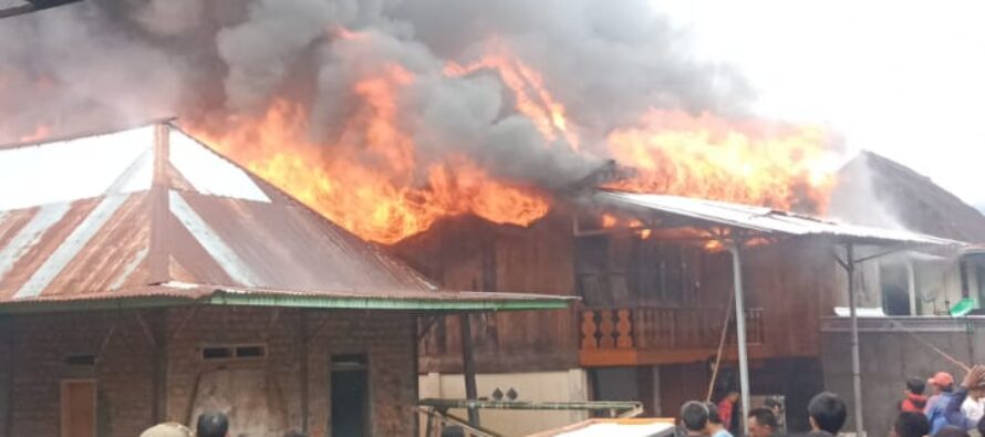 ATAS NAMA PEMERINTAH KABUPATEN OKU SELATAN BUPATI H. POPO ALI MARTOPO TURUT BERDUKA CITA ATAS MUSIBAH KEBAKARAN YANG TERJADI DI KECAMATAN SINDANG DANAU OKU SELATAN.