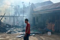 BUPATI OKU SELATAN H. POPO ALI MARTOPO TURUT BERDUKA CITA ATAS MUSIBAH KEBAKARAN YANG TERJADI DI DESA SUKA BUMI KECAMATAN BPR RT DAN MENGHIMBAU AGAR MASYARAKAT TETAP WASPADA.