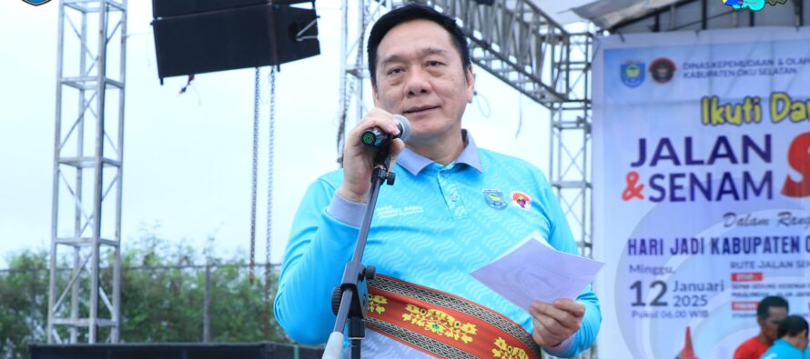 MASYARAKAT OKU SELATAN IKUTI SENAM DAN JALAN SEHAT BERSAMA DALAM RANGKA MEMPERINGATI HUT KE-21 KABUPATEN OKU SELATAN TAHUN 2025.