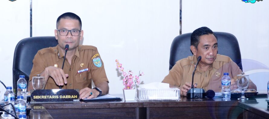 SEKRETARIS DAERAH OKU SELATAN H. M. RAHMATTULLAH PIMPIN RAPAT KERJA PEMERINTAH DAERAH TAHUN 2025.