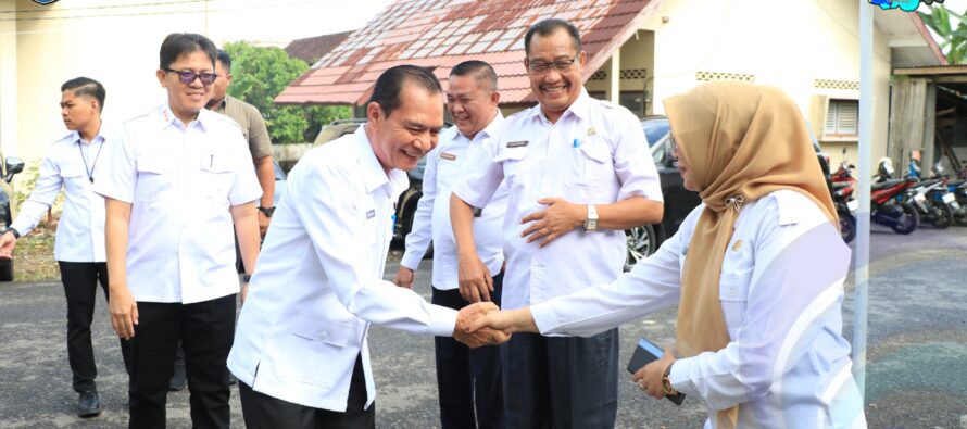 WAKIL BUPATI OKU SELATAN H. MISNADI, IKUT BERPARTISIPASI DALAM PROGRAM PEMERIKSAAN KESEHATAN GRATIS DI HARI ULANG TAHUN (PKG)