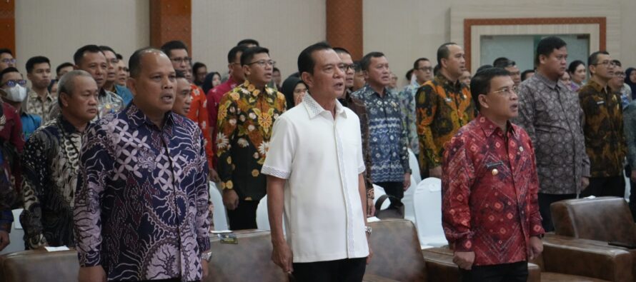 WAKIL BUPATI SERAHKAN LKPD KABUPATEN OKU SELATAN TAHUN 2024 KE BPK RI