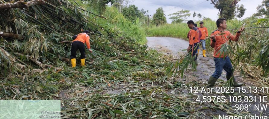 GERAK CEPAT TANGGULANGI BENCANA, BUPATI OKU SELATAN IMBAU UNTUK SENANTIASA WASPADA TERHADAP BERBAGAI ANCAMAN BENCANA DI KABUPATEN OKU SELATAN.