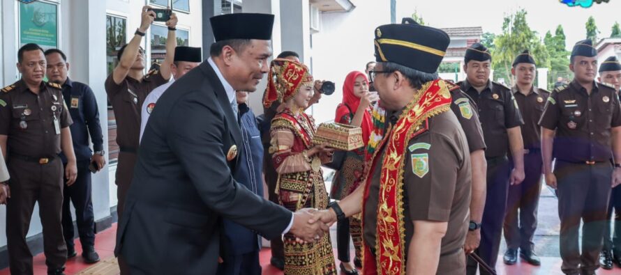 SAMBUT KUNJUNGAN KAJATI SUMSEL, BUPATI ABUSAMA HARAPKAN SINERGI ANTARA PEMERINTAH DAN KEJAKSAAN TERUS TERJALIN DENGAN BAIK