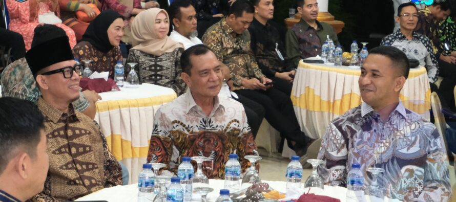 WAKIL BUPATI OKU SELATAN HADIRI ACARA LEPAS SAMBUT DANDIM 0403 OKU DARI LETKOL INF HARRI FERIAWAN RUMAWANTINE KEPADA LETKOL ARH YUSUF WINARNO