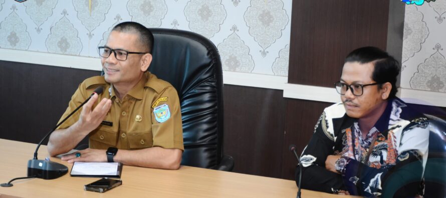 SEKDA OKU SELATAN MELEPAS SECARA LANGSUNG PESERTA DIKLAT PEMANGKU DAN SARATI BANTEN KE KABUPATEN OKI SUMATERA SELATAN.