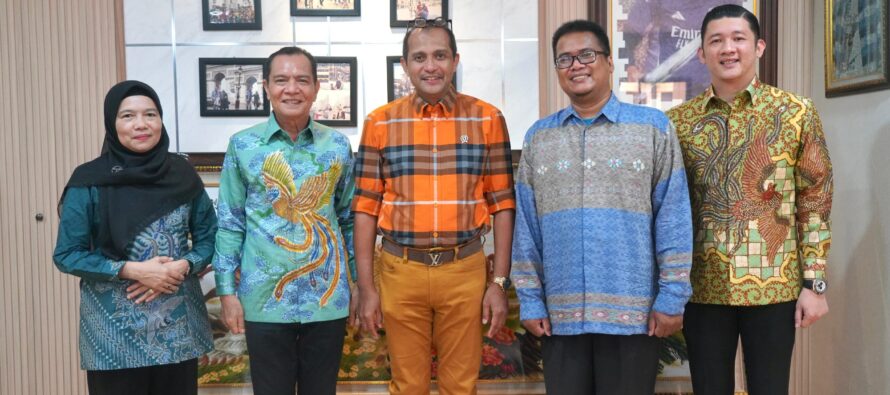 LANGKAH STRATEGIS PEMERINTAH KABUPATEN OKU SELATAN DALAM MEMPERKUAT SINERGI DENGAN PEMERINTAH PUSAT, WAKIL BUPATI OKU SELATAN AUDIENSI BERSAMA WAKIL MENTERI HUKUM REPUBLIK INDONESIA