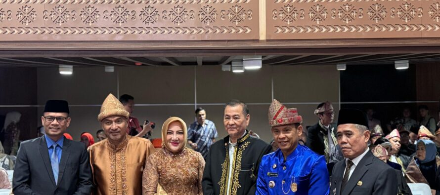 RAPAT PARIPURNA DPRD PROVINSI SUMATERA SELATAN DALAM RANGKA MEMPERINGATI HARI JADI KE-79 PROVINSI SUMATERA SELATAN, PENANDATANGANAN KERJASAMA ANTARA BADAN GIZI NASIONAL DAN PEMERINTAH PROVINSI SERTA KABUPATEN/KOTA SE-SUMSEL TERKAIT SINERGI PROGRAM MAKAN GIZI GRATIS