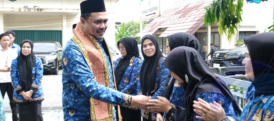 BUPATI ABUSAMA, SH., TINJAU PELAKSANAAN IVA TES DI PUSKESMAS MUARADUA