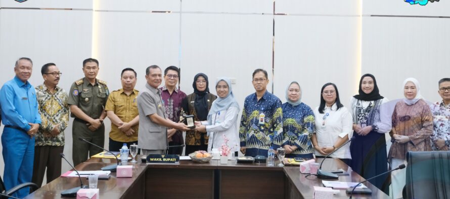 WAKIL BUPATI OKU SELATAN, SAMBUT DENGAN HANGAT AUDIENSI KEPALA BALAI BESAR PENGAWASAN OBAT DAN MAKANAN PROVINSI SUMSEL.