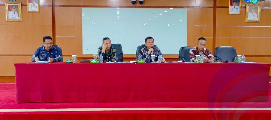 PEMKAB OKU SELATAN MENGGELAR RAPAT VERIFIKASI DAN VALIDASI DATA PEKERJA RENTAN MISKIN