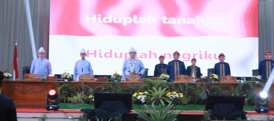 BUPATI ABUSAMA, HADIRI RAPAR PARIPURNA DPRD OKU DALAM RANGKA PERINGATAN HARI JADI KABUPATEN OKU KE 115 TAHUN 2025.