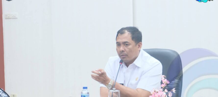 BUPATI TERIMA AUDIENSI FORUM GURU DAN TENAGA HONORER KABUPATEN OKU SELATAN