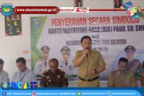 PENYERAHAN SECARA SIMBOLIS KARTU IDENTITAS ANAK (KIA) PAUD, SD, SMP OLEH KEJAKSAAN NEGERI OGAN KOMERING ULU SELATAN TAHUN 2025